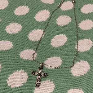 Silver Chain with Silver Cross🤎